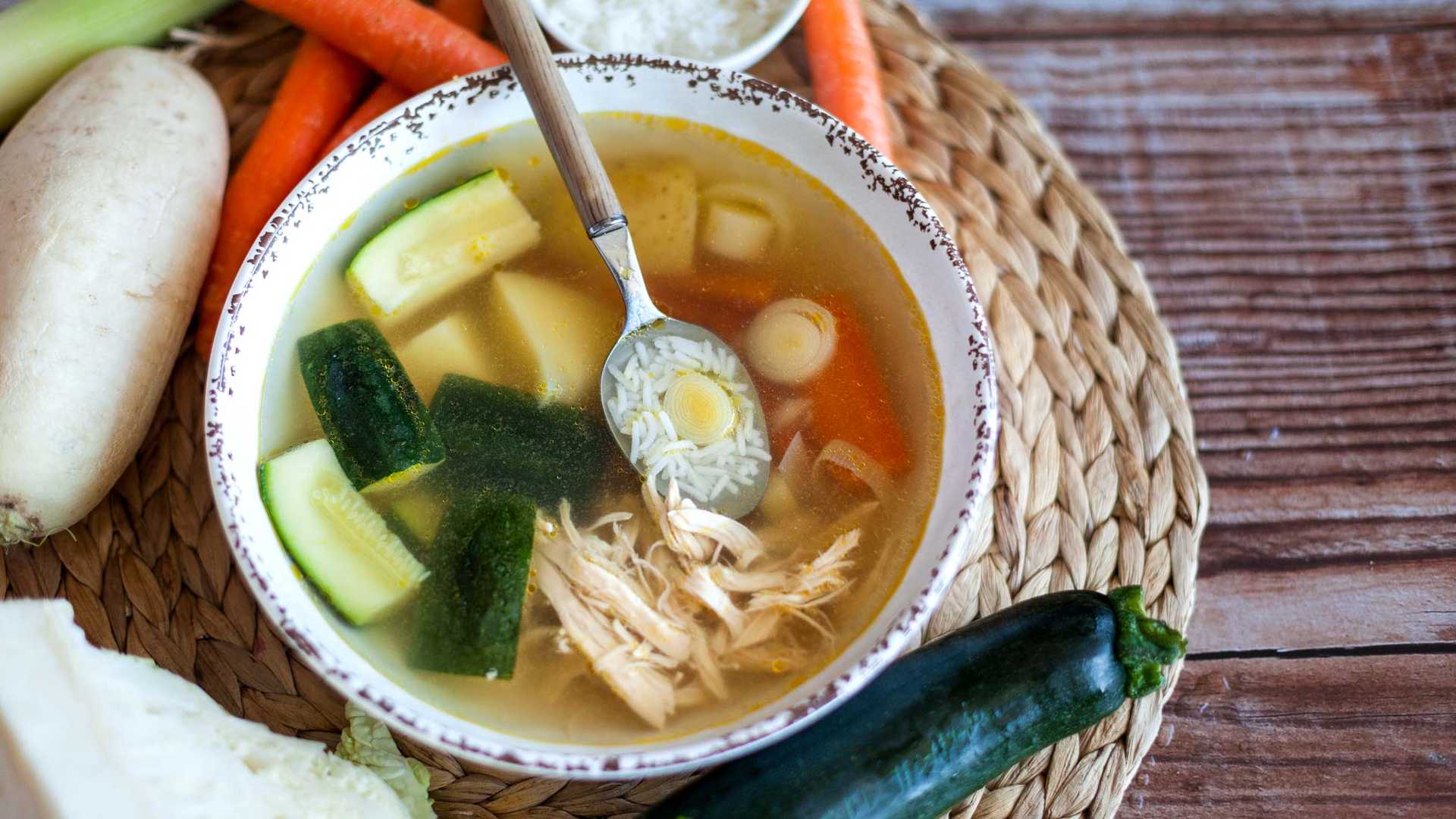 Caldo De Pollo Suave En Olla Lenta La Cocina Sana